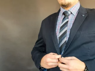 Прием бывшего госслужащего на работу — что нужно знать?